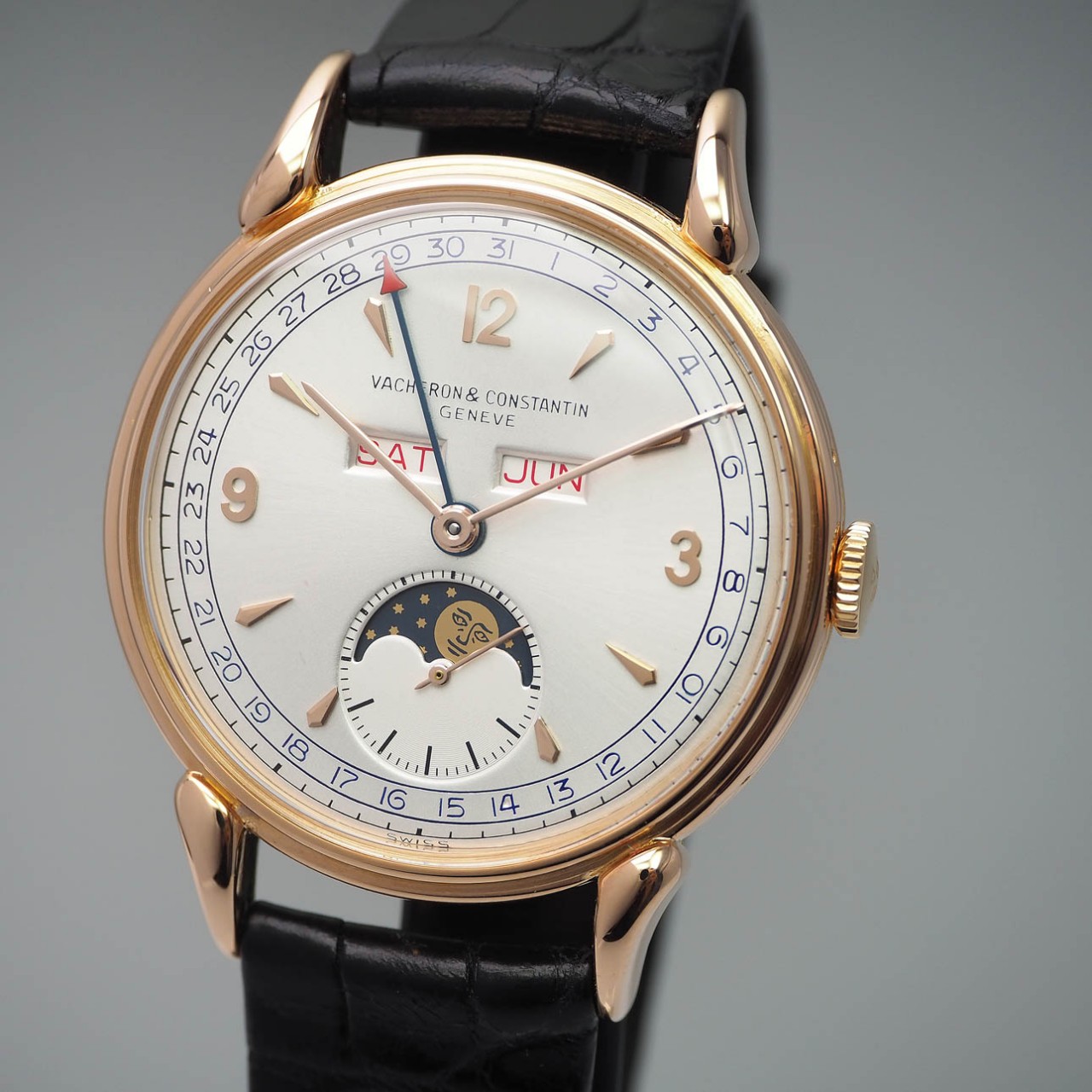 Vacheron Constantin Triple Calendar Moon Vintage 1946, Ref: 4240L, Gold18k/750, fully serviced by Va