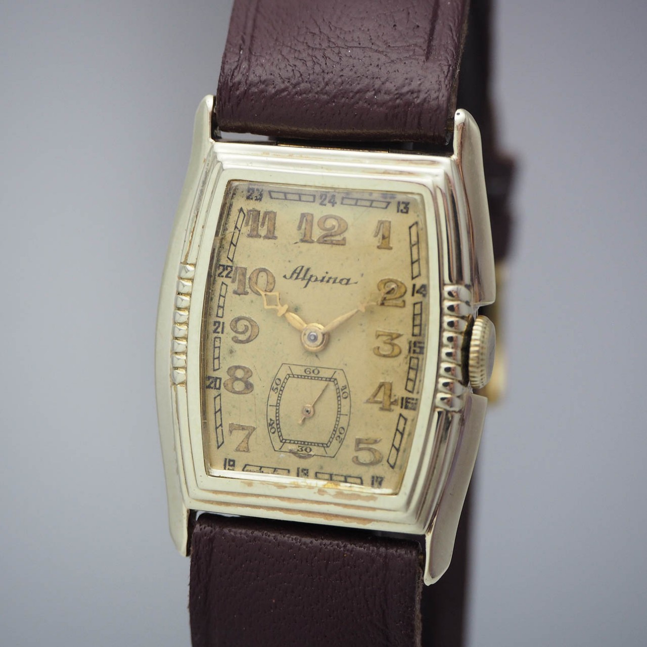 Alpina Unisex Rectangular Vintage Handwound, Gold 14K/585-