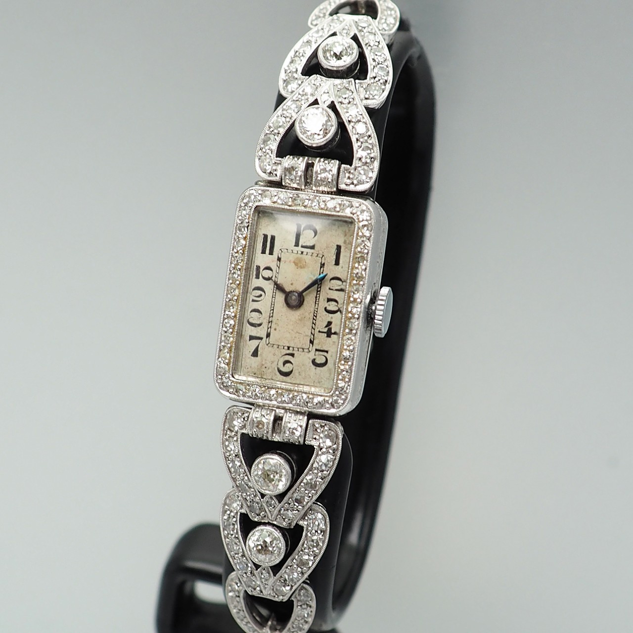 Art Deco Diamond Ladies watch, Platinum, um 1920