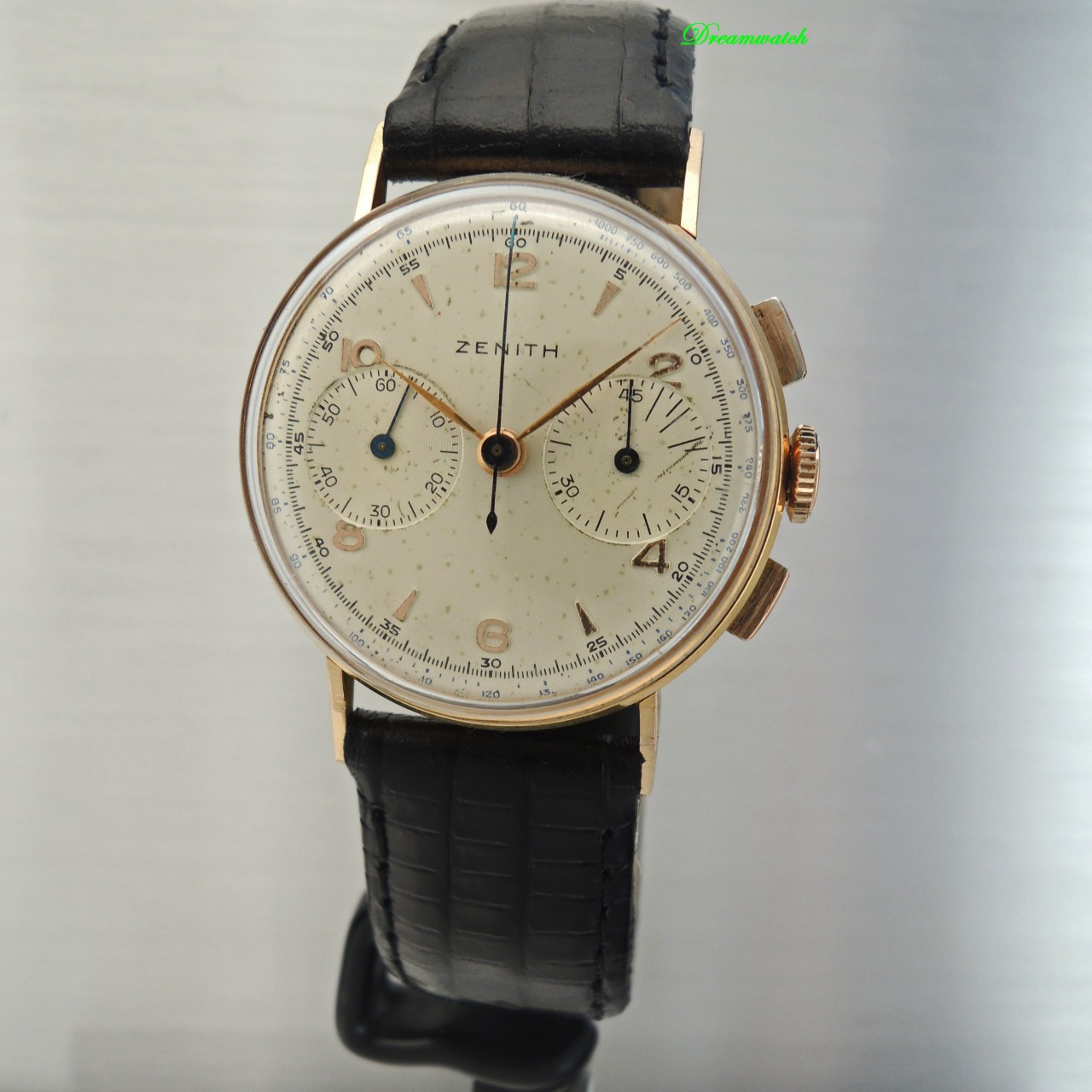 Vintage Zenith Chronograph Cal.136 | Dreamwatch – Explore fine second ...