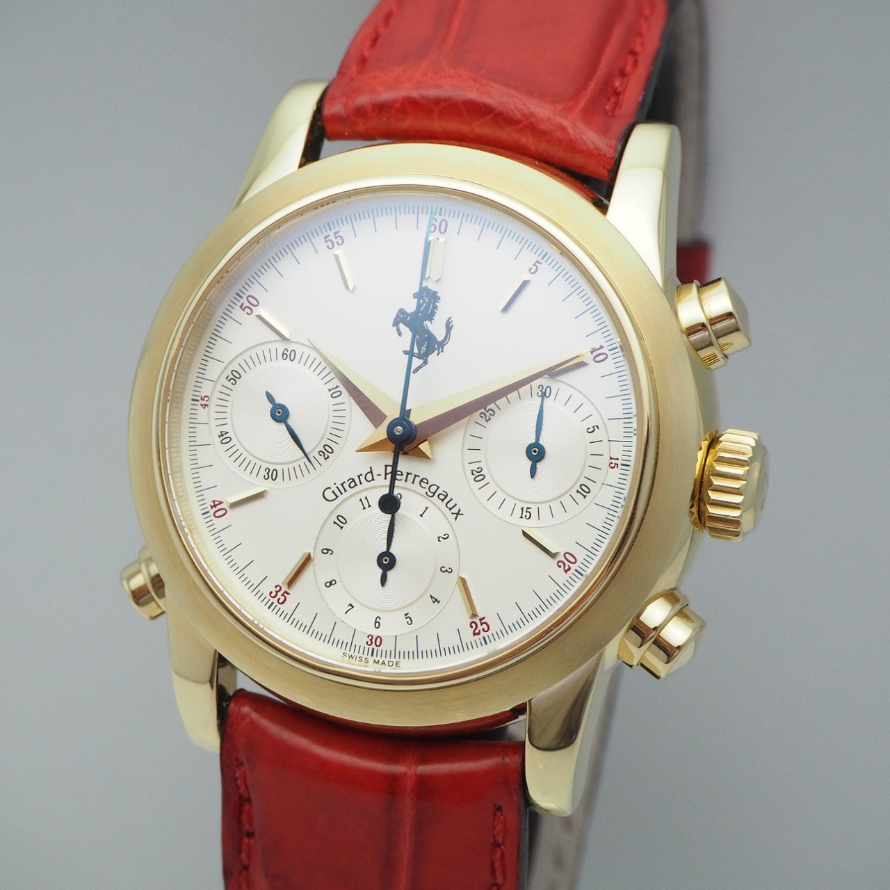 Girard Perregaux Ferrari Chronograph Rattrapante F-40, 9015, Gold18k/750, Box+Papiere